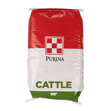 Purina Ranch Hand Beef Builder. Red, white and green cattle feed bag.