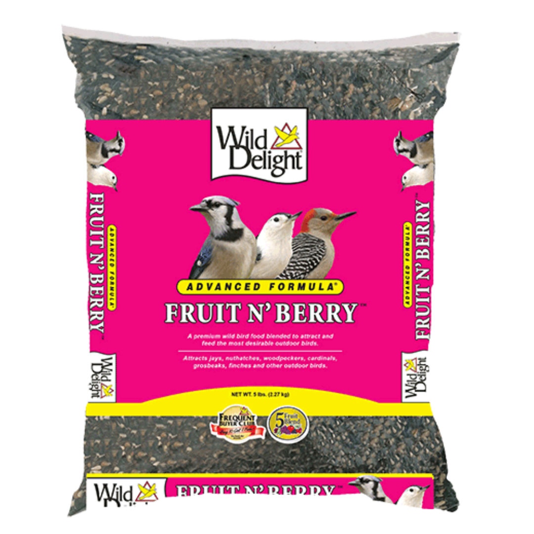 Wild Delight Advanced Formula Fruit N’ Berry. Hot pink feed bag.