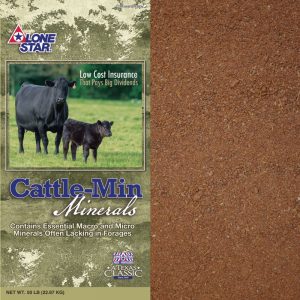 Green feed bag. Blue lettering. Two black cows. Pasture mineral for cattle. Lone Star 1072