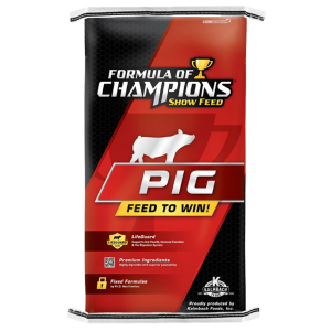 Show Pig Base 50-lb red bag.